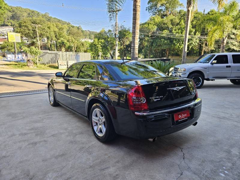CHRYSLER - 300 C - 2008/2008 - Preta - R$ 89.900,00