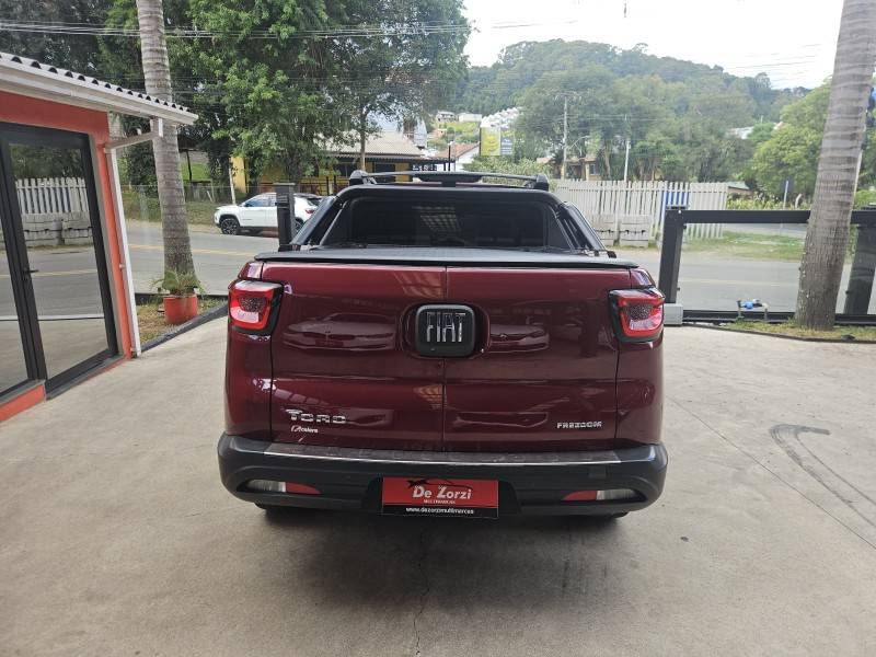 FIAT - TORO - 2018/2019 - Vermelha - R$ 97.900,00