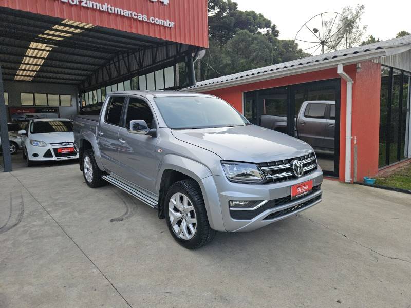 VOLKSWAGEN - AMAROK - 2023/2023 - Prata - R$ 218.900,00