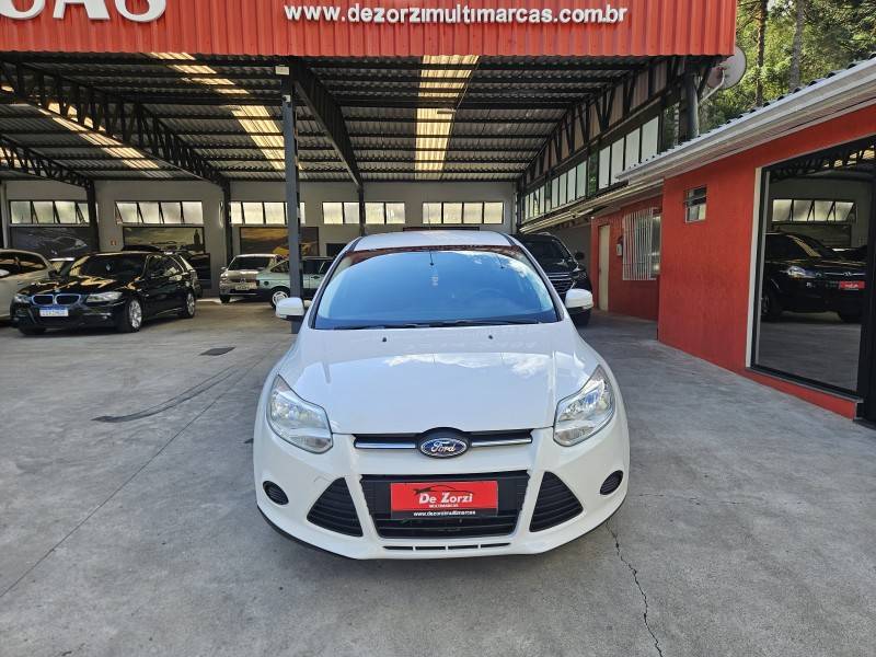 FORD - FOCUS - 2014/2014 - Branca - R$ 51.900,00