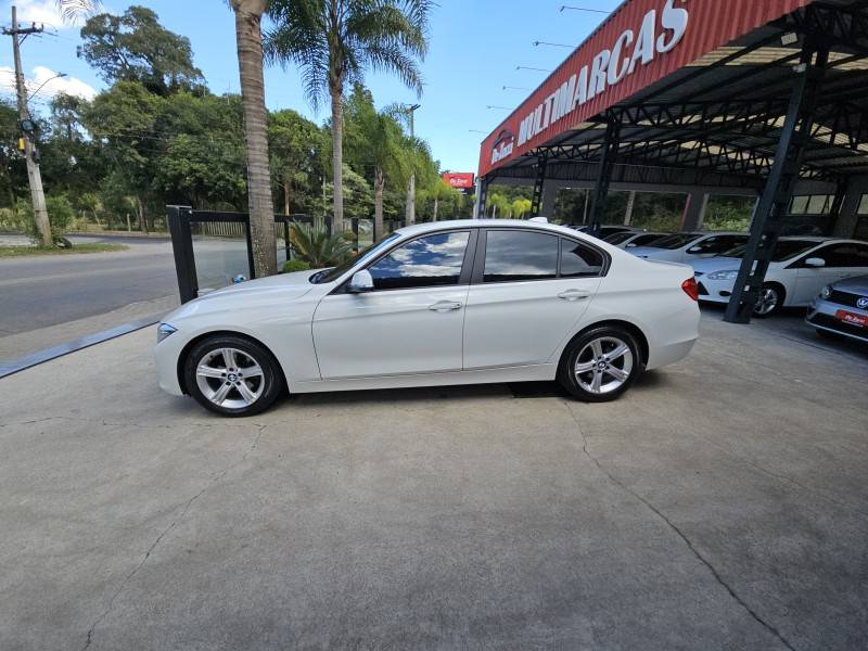 BMW - 320I - 2015/2015 - Branca - R$ 105.900,00