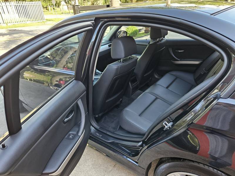 BMW - 318I - 2012/2012 - Preta - R$ 63.900,00