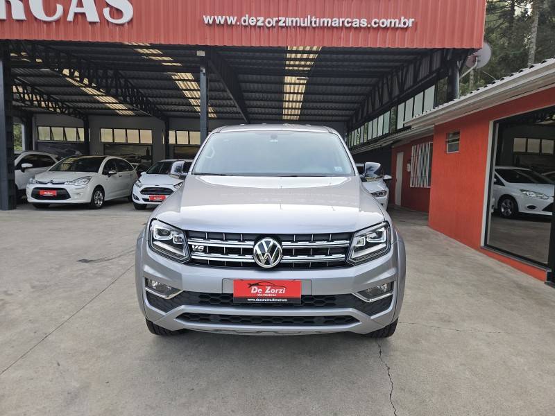 VOLKSWAGEN - AMAROK - 2023/2023 - Prata - R$ 218.900,00