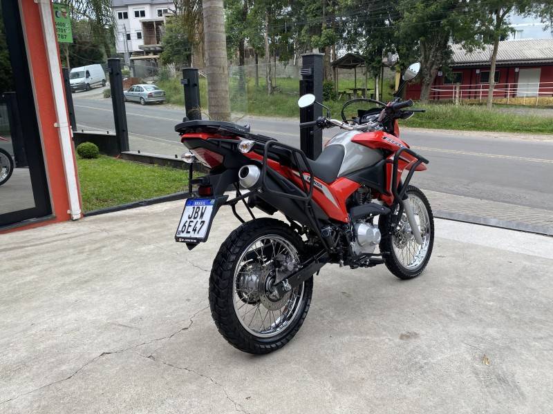 HONDA - NXR 160 - 2023/2023 - Vermelha - R$ 23.900,00