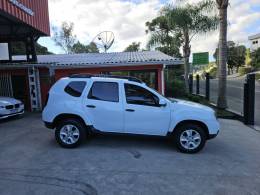 RENAULT - DUSTER - 2019/2019 - Branca - R$ 72.000,00