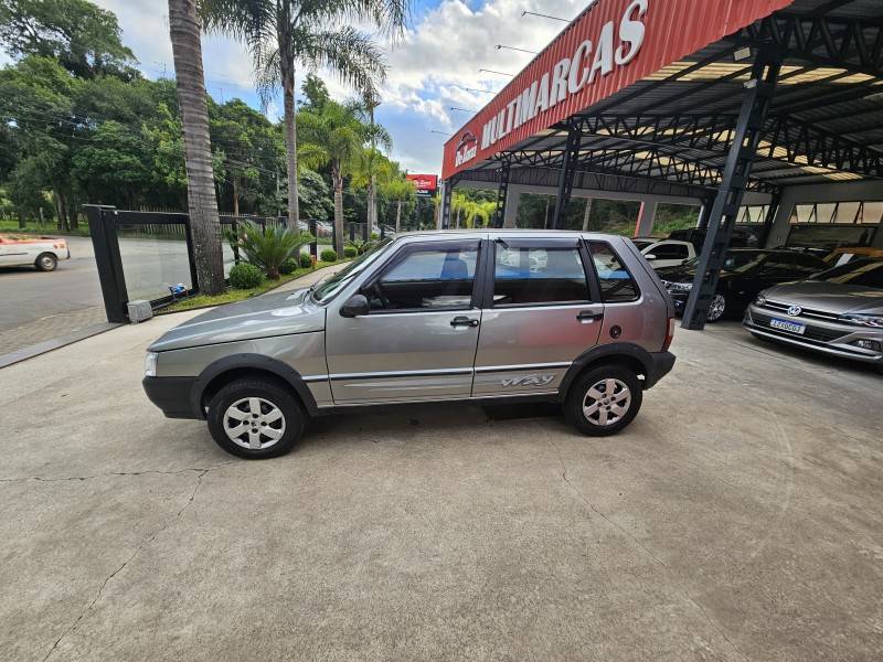 FIAT - UNO - 2008/2008 - Prata - R$ 24.900,00