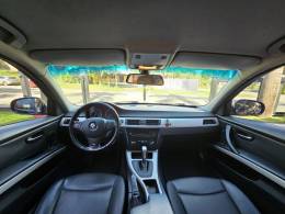 BMW - 318I - 2012/2012 - Preta - R$ 63.900,00