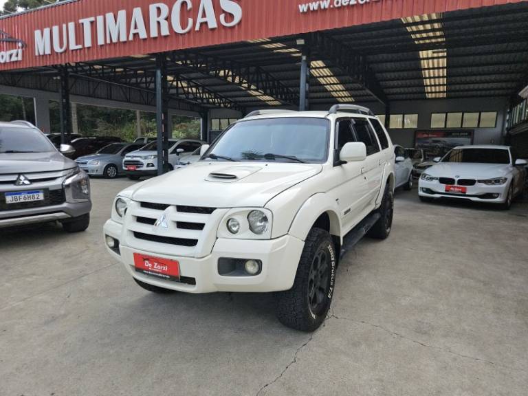MITSUBISHI - PAJERO SPORT - 2010/2010 - Branca - R$ 74.900,00