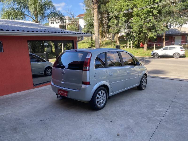 CHEVROLET - MERIVA - 2007/2007 - Prata - R$ 28.900,00
