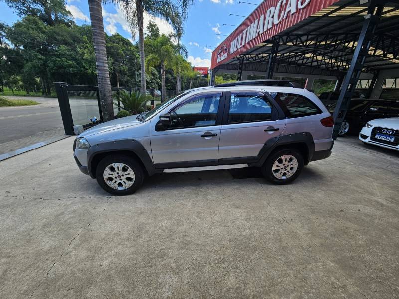 FIAT - PALIO - 2011/2011 - Prata - R$ 43.900,00