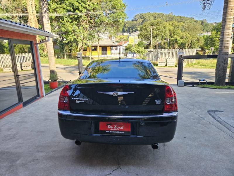 CHRYSLER - 300 C - 2008/2008 - Preta - R$ 89.900,00