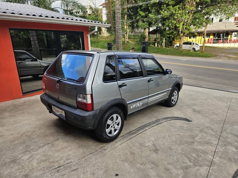 FIAT - UNO - 2008/2008 - Prata - R$ 24.900,00