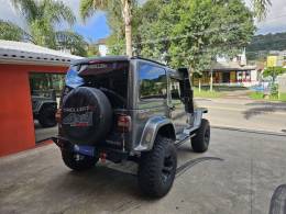 TROLLER - T4 - 2008/2008 - Cinza - R$ 99.900,00