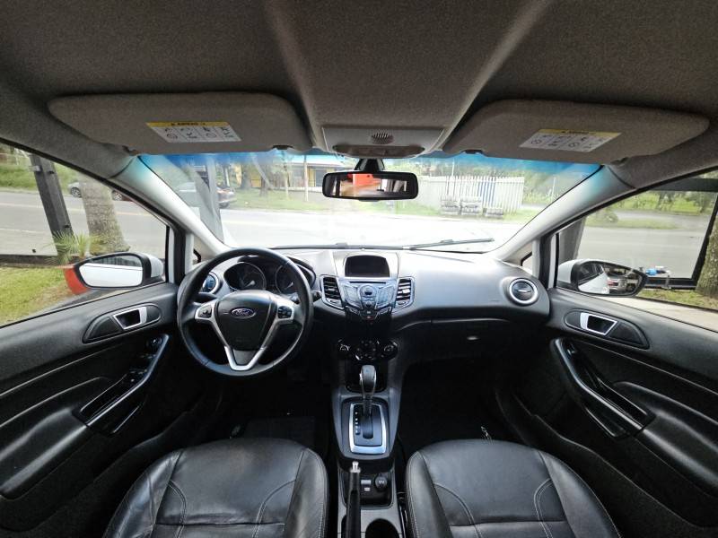 FORD - FIESTA - 2014/2014 - Branca - R$ 42.900,00