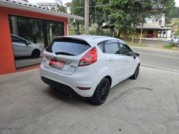 FORD - FIESTA - 2014/2015 - Branca - R$ 54.900,00