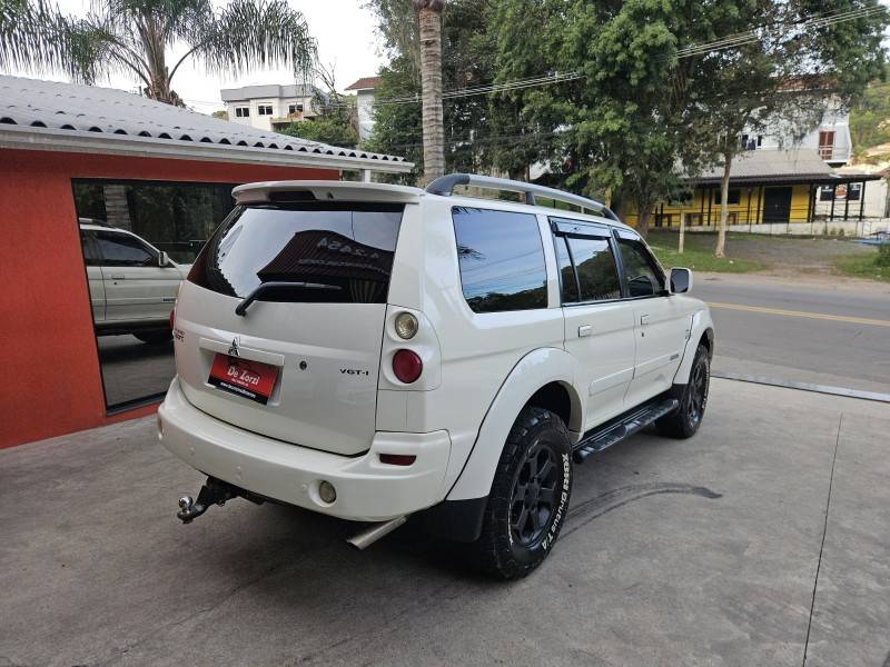 MITSUBISHI - PAJERO SPORT - 2010/2010 - Branca - R$ 74.900,00