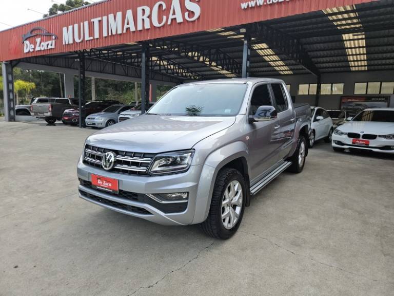 VOLKSWAGEN - AMAROK - 2023/2023 - Prata - R$ 218.900,00