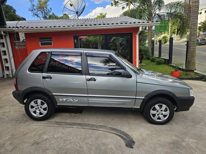 FIAT - UNO - 2008/2008 - Prata - R$ 24.900,00