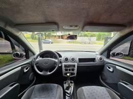 RENAULT - LOGAN - 2008/2009 - Prata - R$ 30.000,00