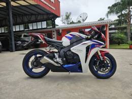 HONDA - CBR 1000RR - 2010/2010 - Branca - R$ 50.900,00