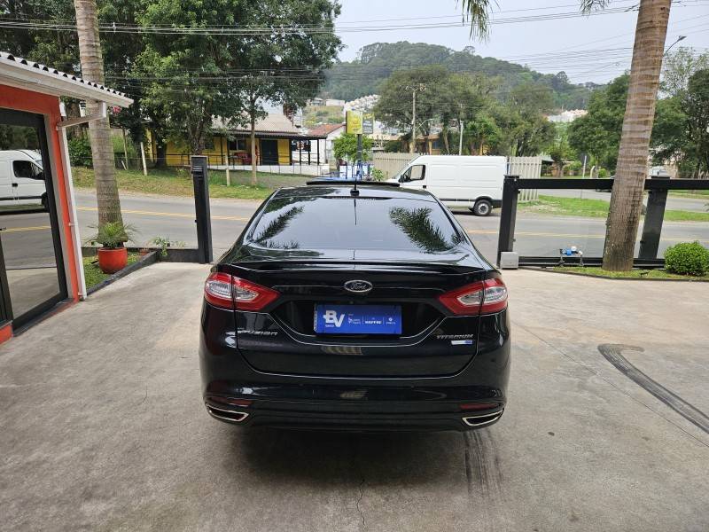 FORD - FUSION - 2014/2014 - Preta - R$ 77.900,00