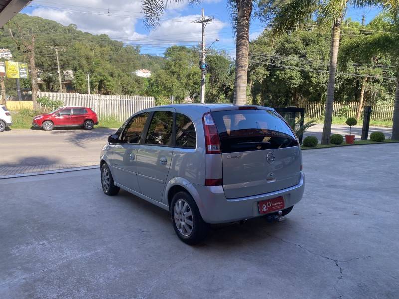 CHEVROLET - MERIVA - 2007/2007 - Prata - R$ 28.900,00