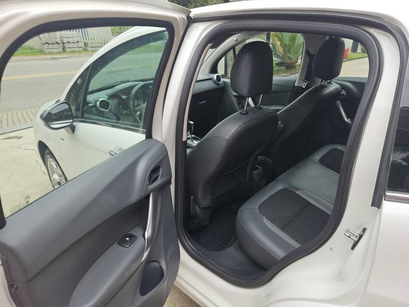 CITROËN - C3 - 2014/2015 - Branca - R$ 48.900,00