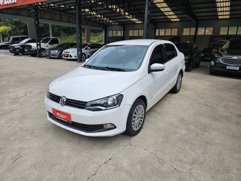 VOLKSWAGEN - VOYAGE - 2013/2013 - Branca - R$ 36.900,00