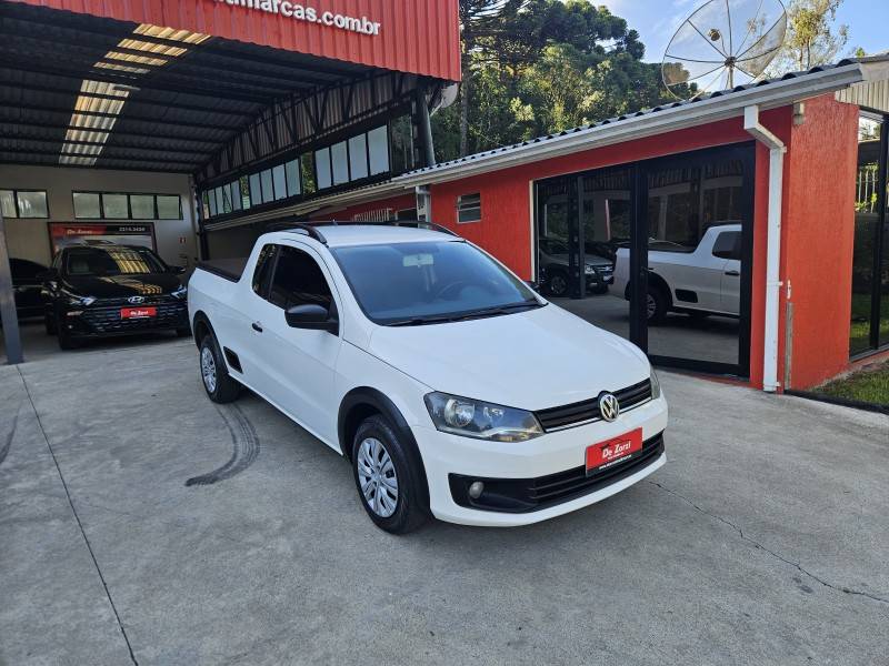VOLKSWAGEN - SAVEIRO - 2014/2015 - Branca - R$ 52.900,00