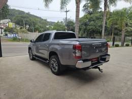 MITSUBISHI - L200 TRITON - 2022/2022 - Prata - R$ 215.900,00